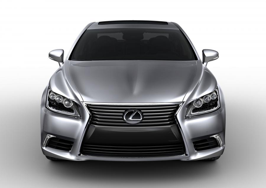  Lexus LS460 2013 года  (фото 74 из 111)